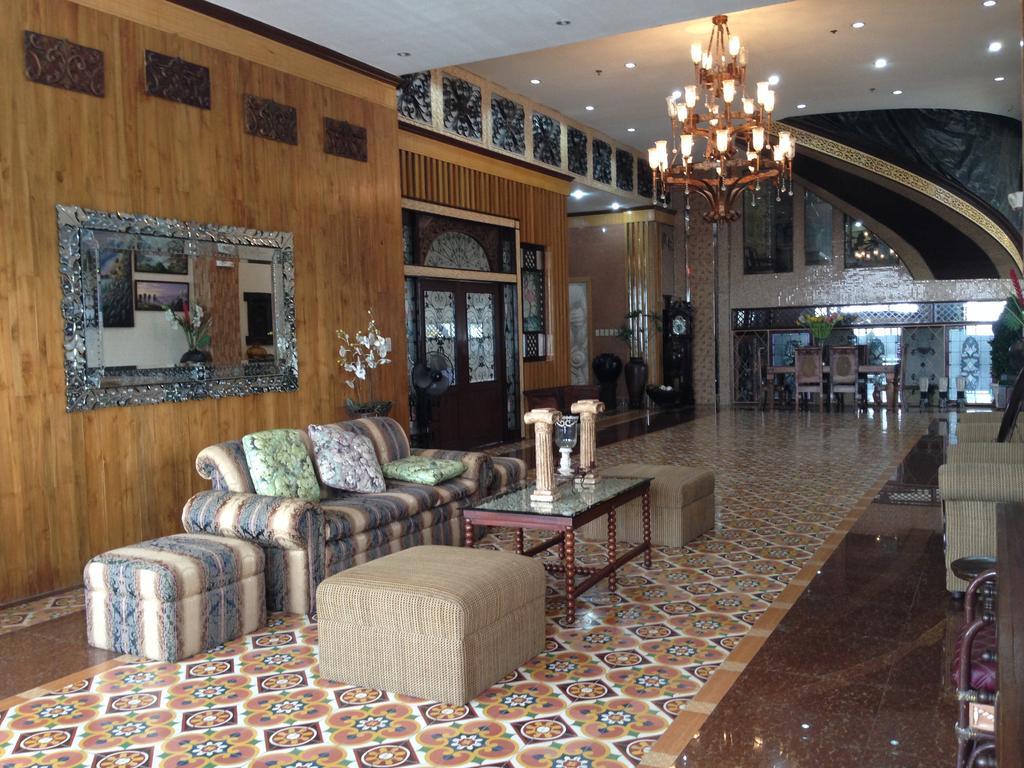 Pearlmont Hotel Cagayan de Oro Buitenkant foto