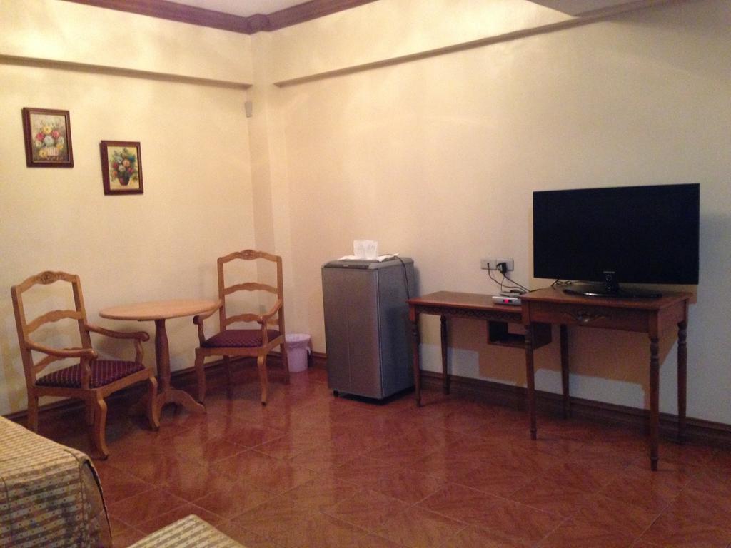 Pearlmont Hotel Cagayan de Oro Buitenkant foto