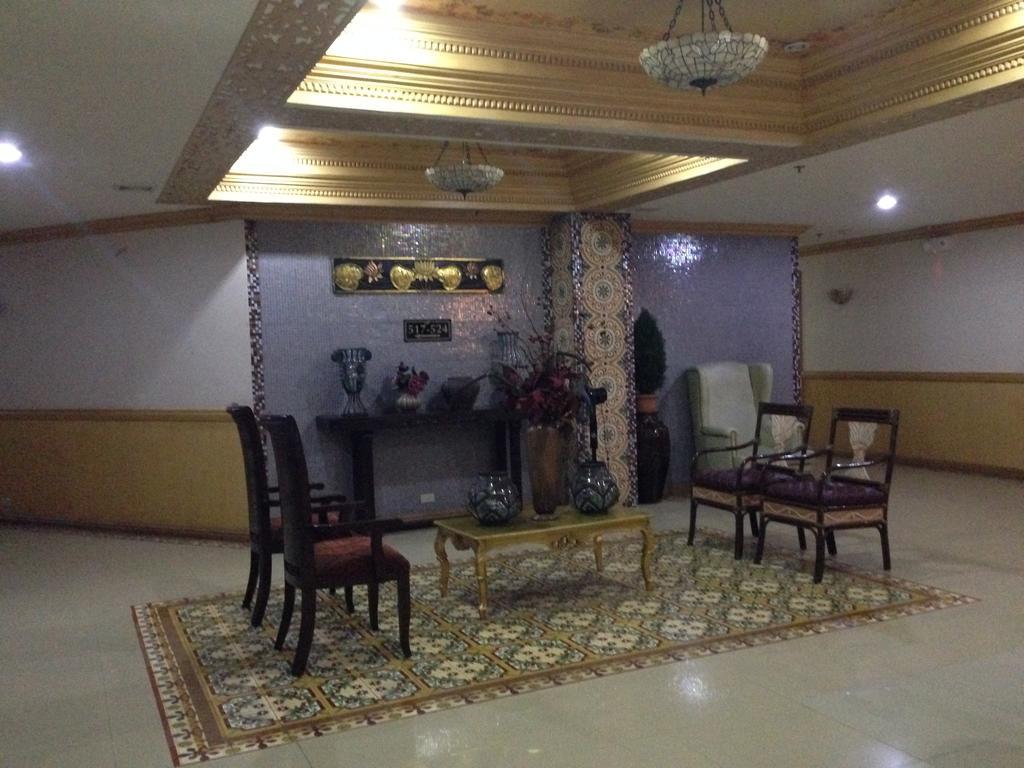 Pearlmont Hotel Cagayan de Oro Buitenkant foto