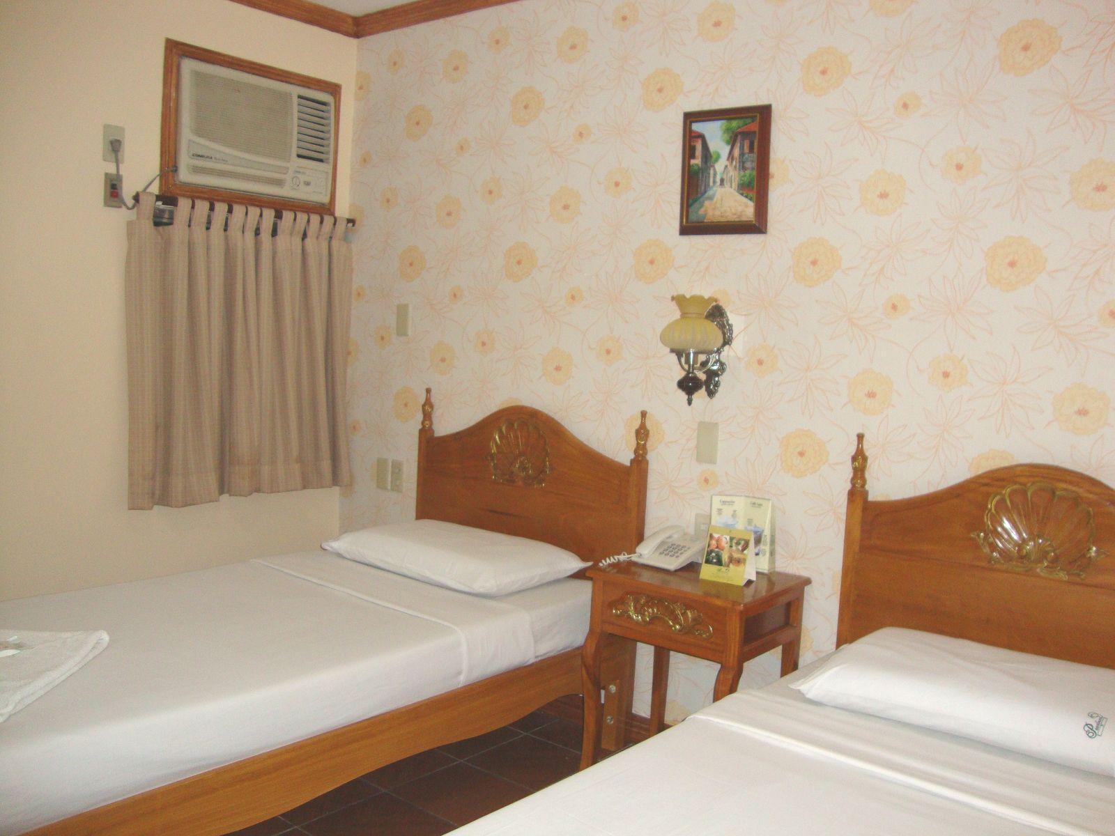Pearlmont Hotel Cagayan de Oro Buitenkant foto